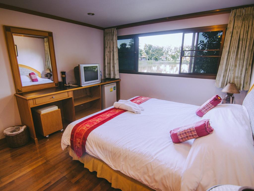Tanita Lagoon Resort Udon Thani Camera foto