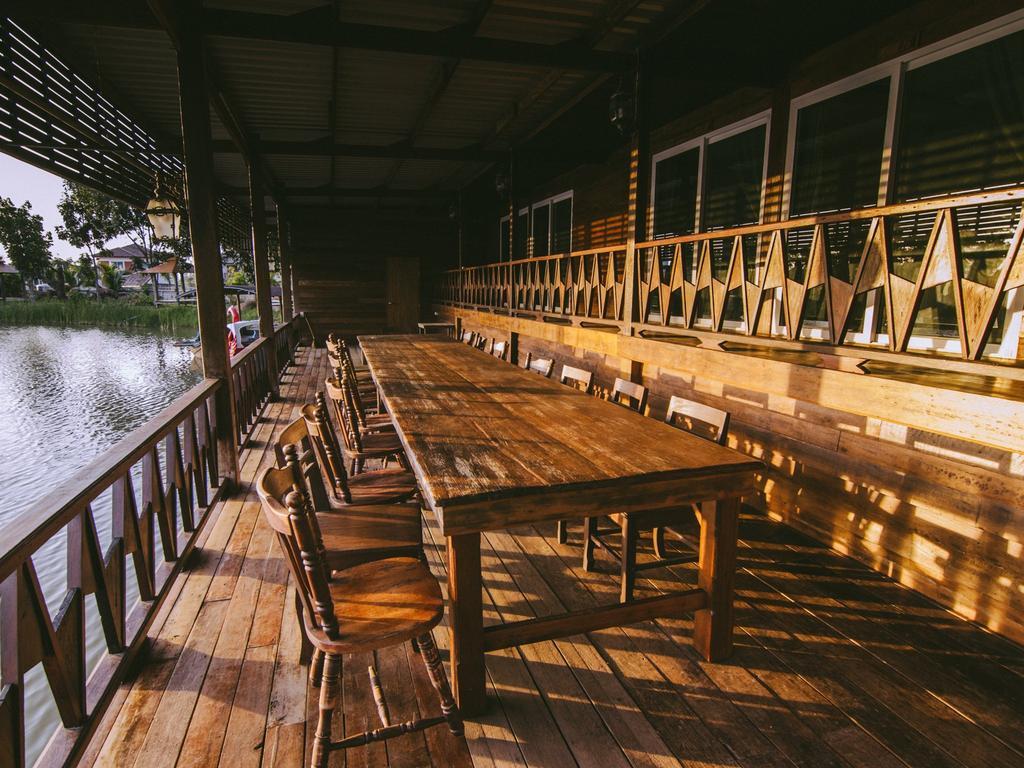 Tanita Lagoon Resort Udon Thani Esterno foto