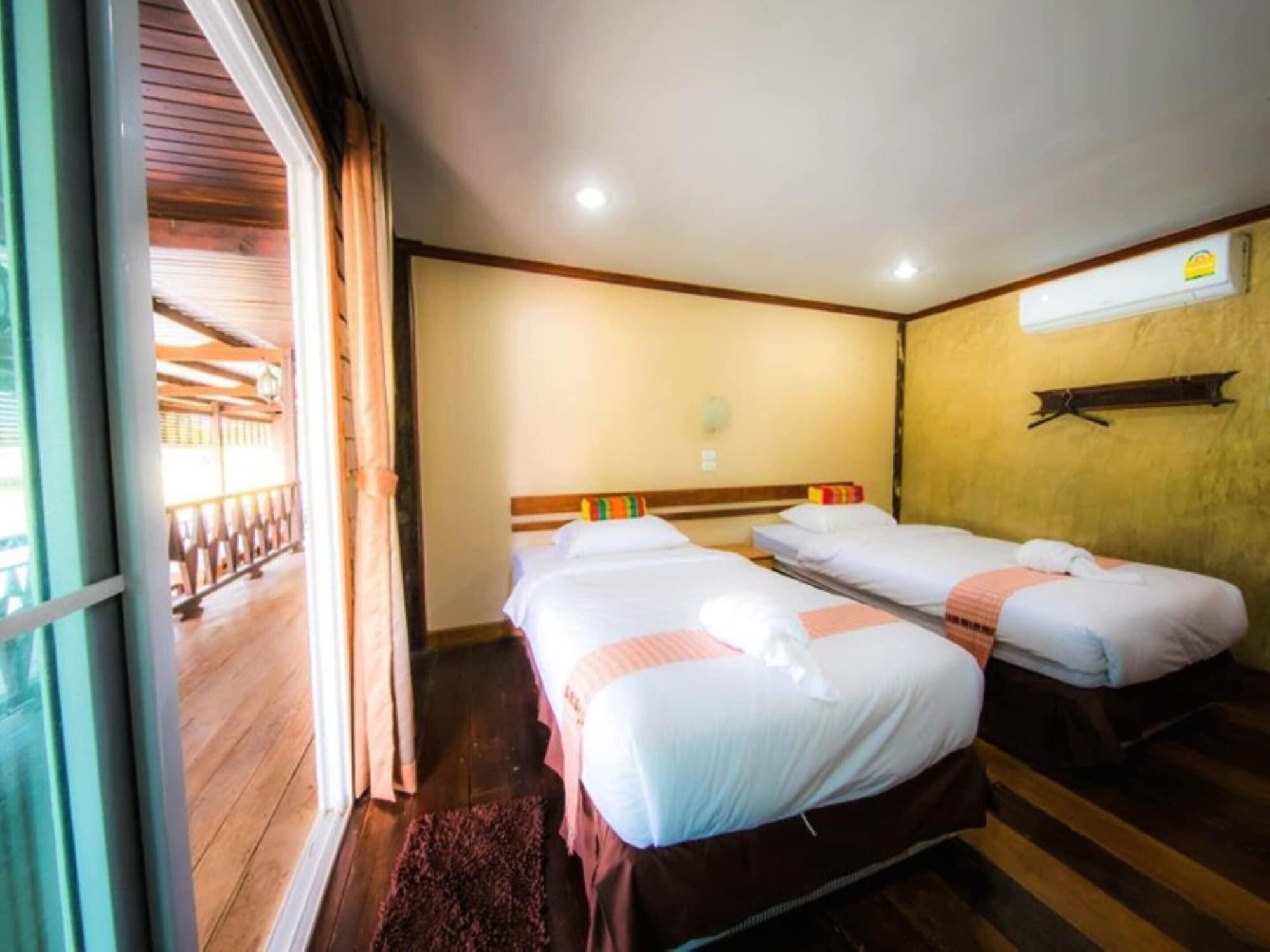 Tanita Lagoon Resort Udon Thani Esterno foto