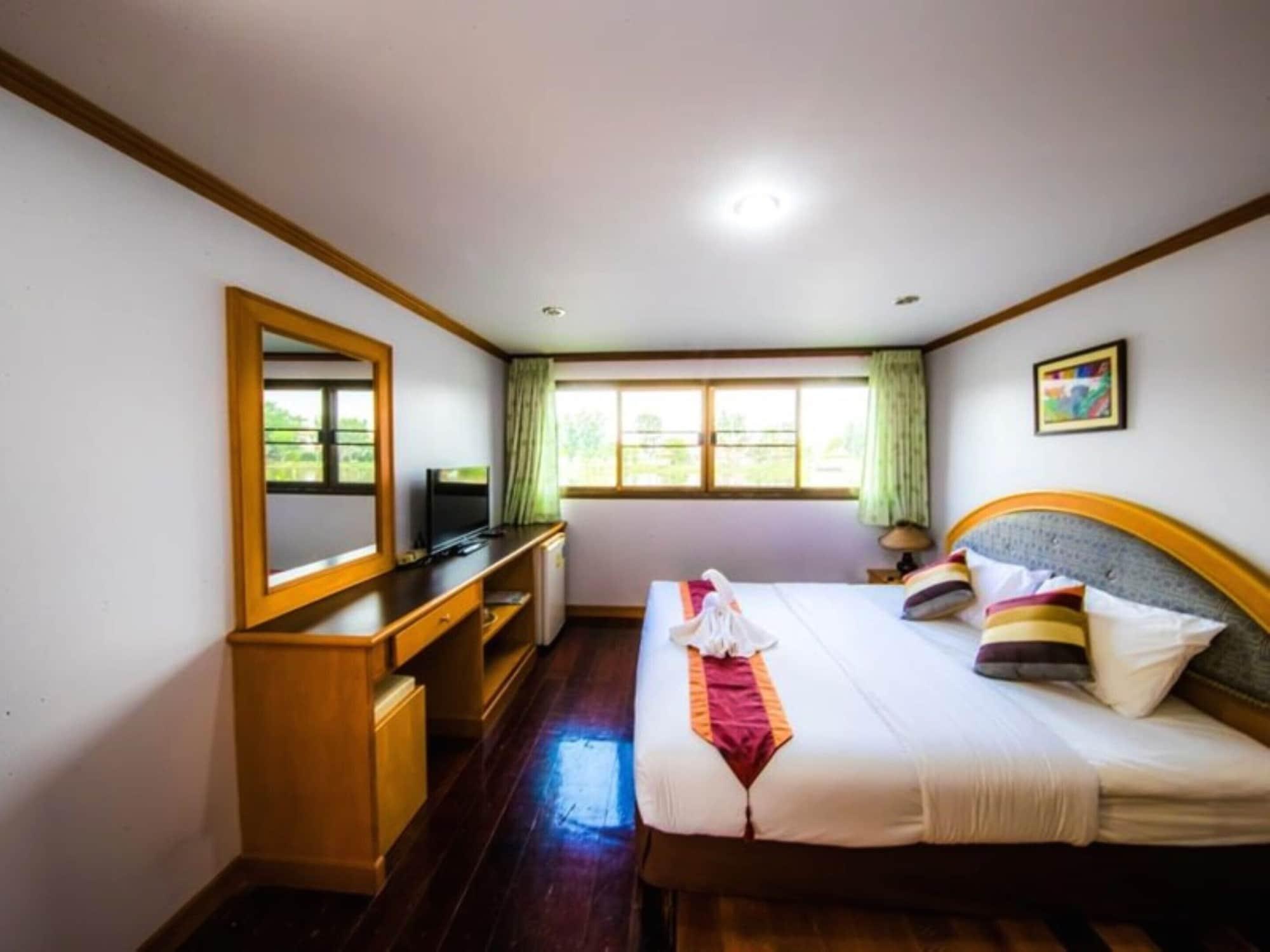 Tanita Lagoon Resort Udon Thani Esterno foto