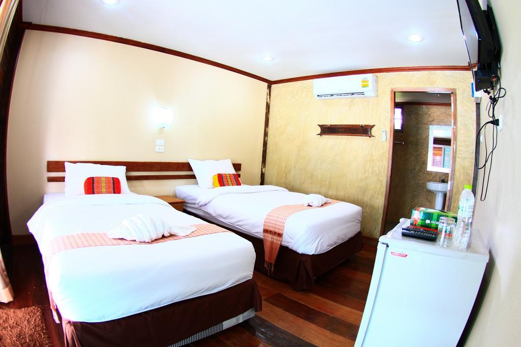 Tanita Lagoon Resort Udon Thani Camera foto