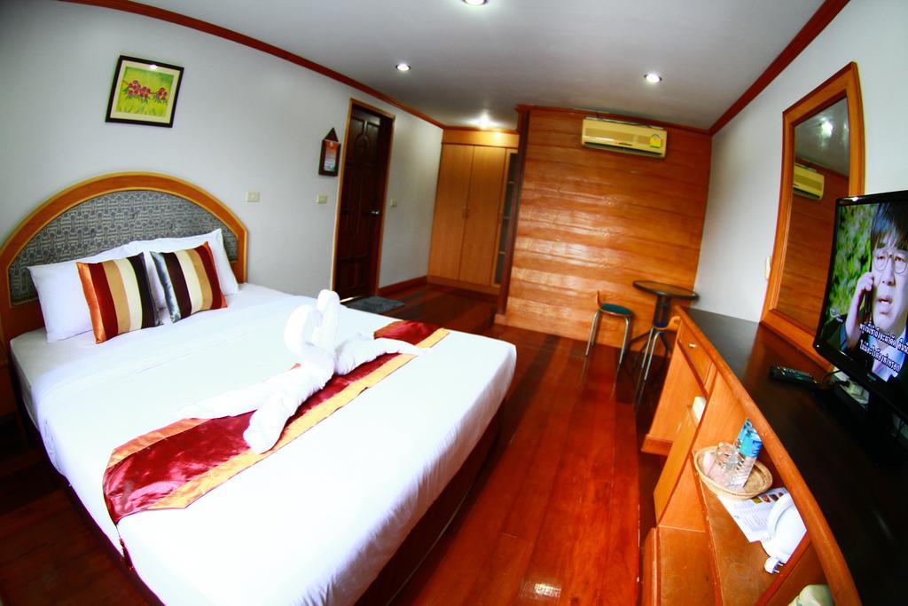 Tanita Lagoon Resort Udon Thani Camera foto