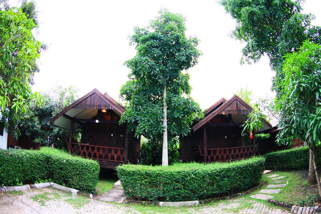 Tanita Lagoon Resort Udon Thani Camera foto